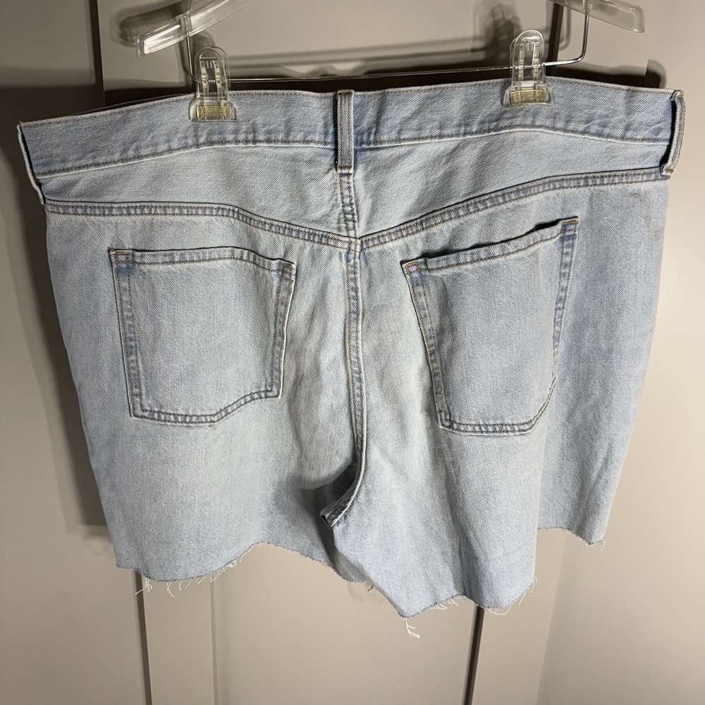 Old Navy Slouchy Straight Denim Shorts Womens Size 22 High Rise Distressed NEW - Picture 2 of 6
